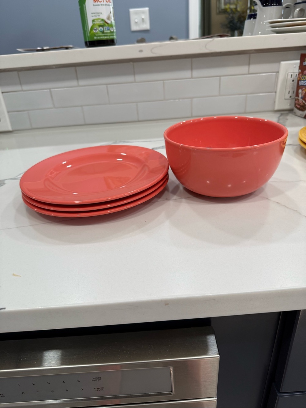 Vista Alegre Prisma Coral Dinner Plates Coral Dinner Plates and Serving Bowl Set